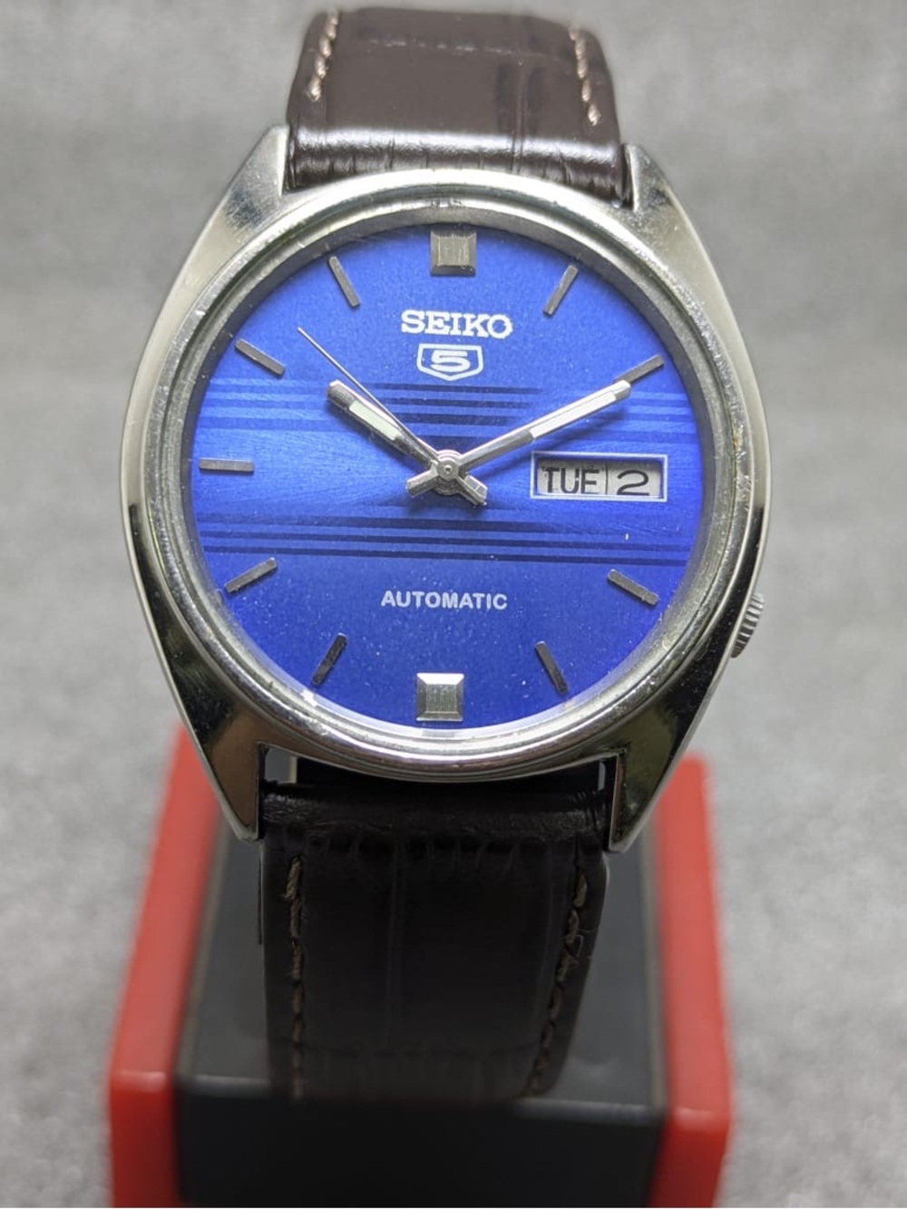 Rare Vintage Seiko 5 7009-876A | Vibrant Blue Striped Dial | Automatic